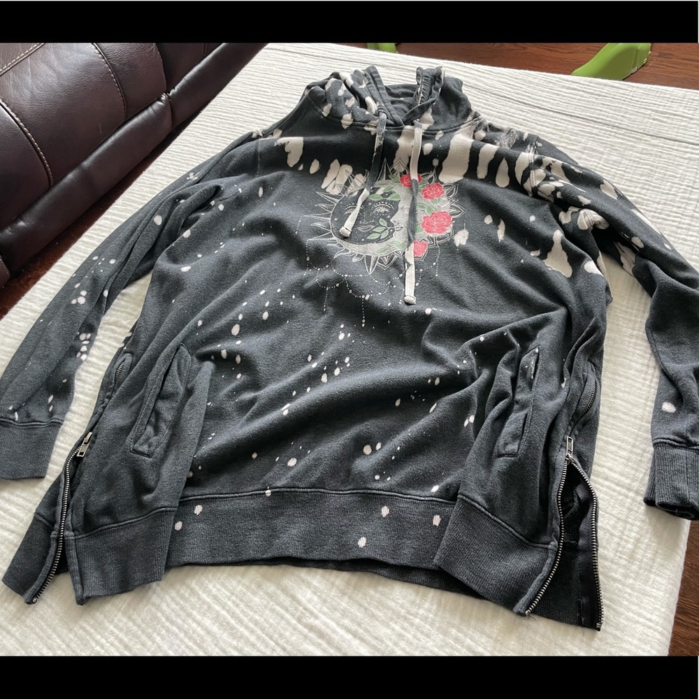 Torrid Hoodie 2 - Picture 7 of 9